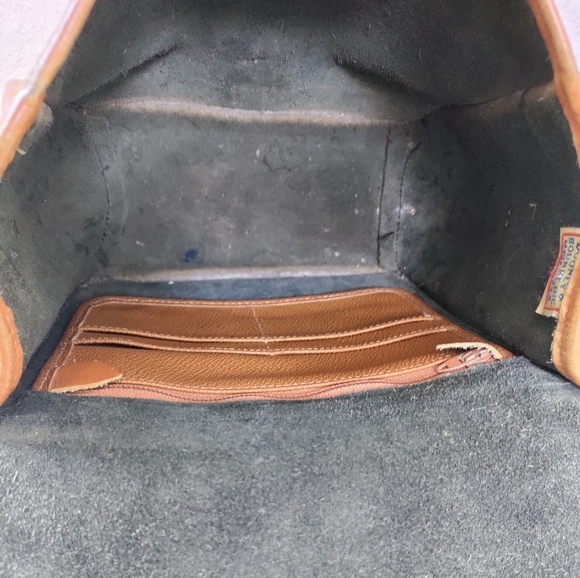 Dooney &  Bourke Vintage Black AWL Surrey Crossbody Bag - Picture 7 of 13